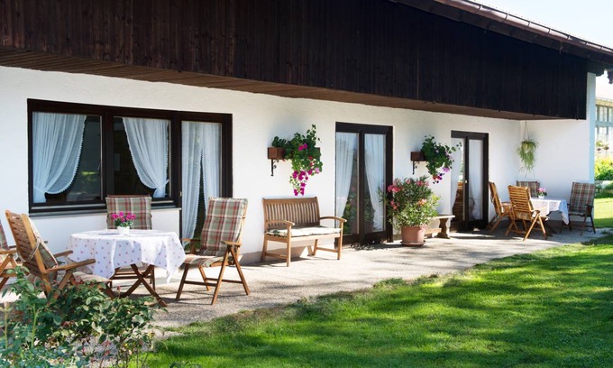 Siegsdorf Apartment | 45 m² Apartment ∙ 2 guests
