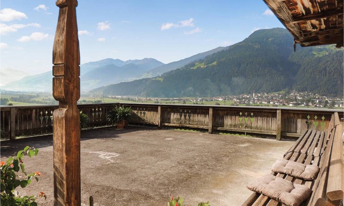 Bruck am Ziller Apartment | 50 m² Apartment ∙ 1 bedroom ∙ 4 guests