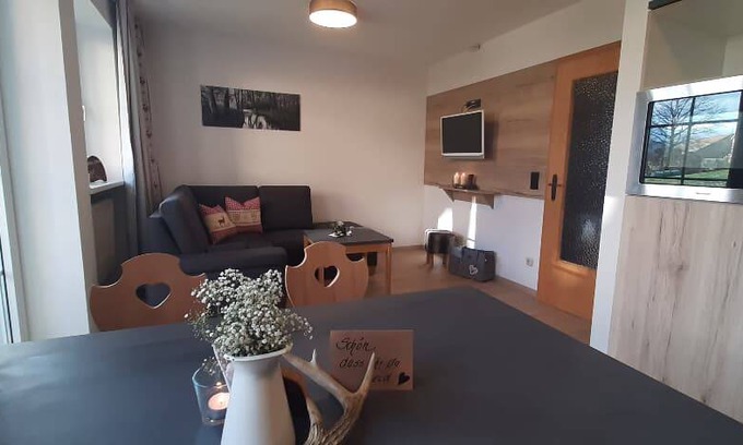Neukirchen Beim Heiligen Blut Apartment | 50 m² Apartment ∙ 2 bedrooms ∙ 4 guests