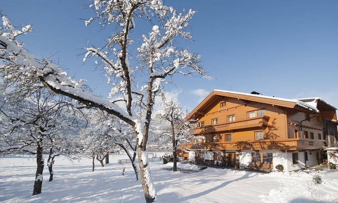 Stumm Apartment | 50 m² Apartment ∙ 1 bedroom ∙ 3 guests