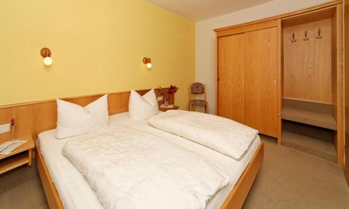 March Apartment | 50 m² Apartment ∙ 2 bedrooms ∙ 4 guests