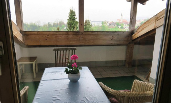 Schoenberg Apartment | 50 m² Apartment ∙ 2 bedrooms ∙ 4 guests