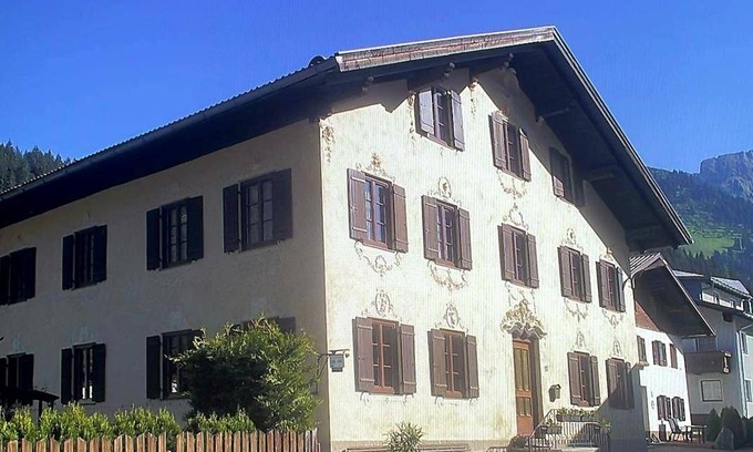 Elbigenalp Apartment | 50 m² Apartment ∙ 1 bedroom ∙ 4 guests