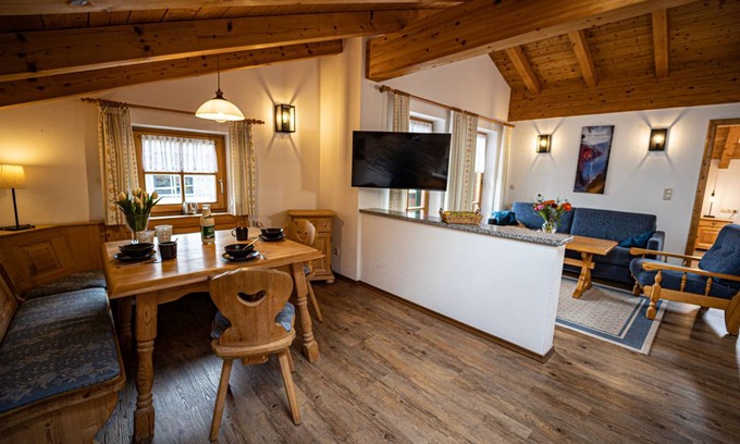 Schoenau am Koenigssee Apartment | 50 m² Apartment ∙ 2 guests