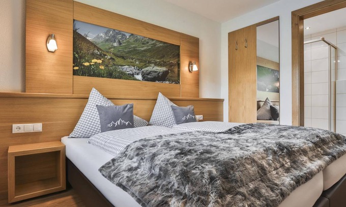 Mathon Hotel | 50 m² Hotel ∙ 2 bedrooms ∙ 6 guests