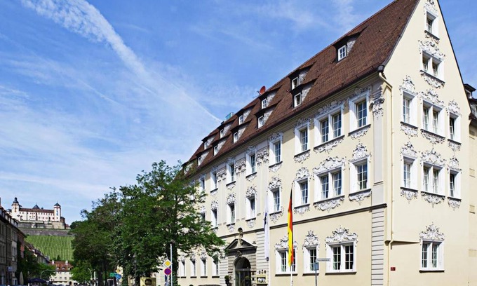 Wurzburg City Centre Hotel | 53 m² Hotel ∙ 127 guests