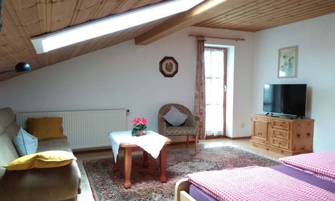 Riedering Apartment | 55 m² Apartment ∙ 2 bedrooms ∙ 2 guests