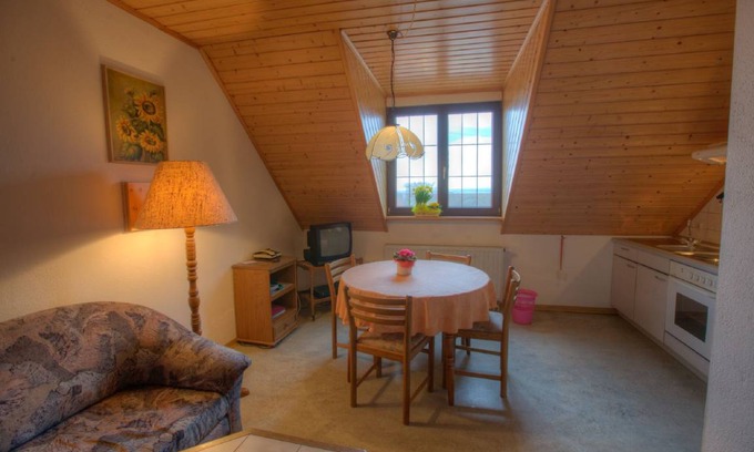 Sulzfeld Apartment | 55 m² Apartment ∙ 2 bedrooms ∙ 4 guests