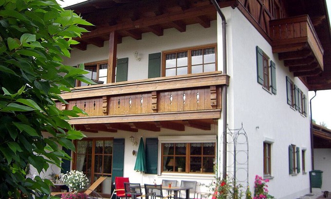 Trauchgau Apartment | 57 m² Apartment ∙ 2 bedrooms ∙ 3 guests