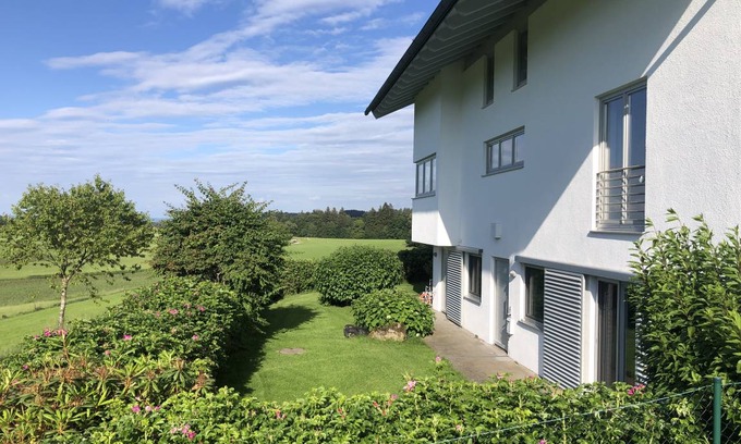 Frasdorf Apartment | 60 m² Apartment ∙ 2 bedrooms ∙ 2 guests