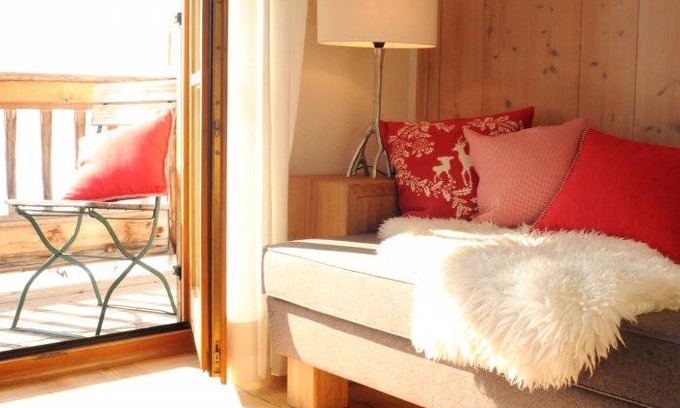 Sindelsdorf Apartment | 60 m² Apartment ∙ 2 bedrooms ∙ 4 guests