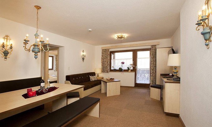 Soelden Apartment | 62 m² Apartment ∙ 2 bedrooms ∙ 6 guests