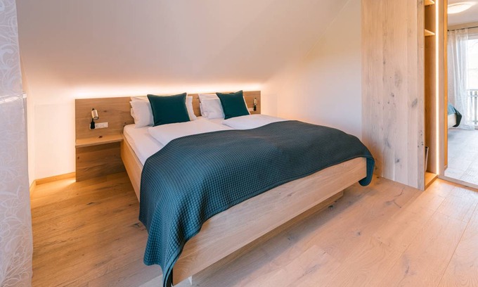 Neualbenreuth Apartment | 65 m² Apartment ∙ 2 bedrooms ∙ 4 guests