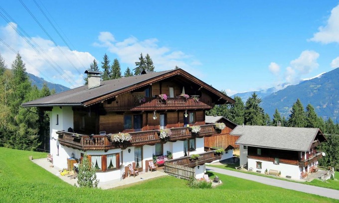 Emberg Apartment | 65 m² Apartment ∙ 2 bedrooms ∙ 4 guests