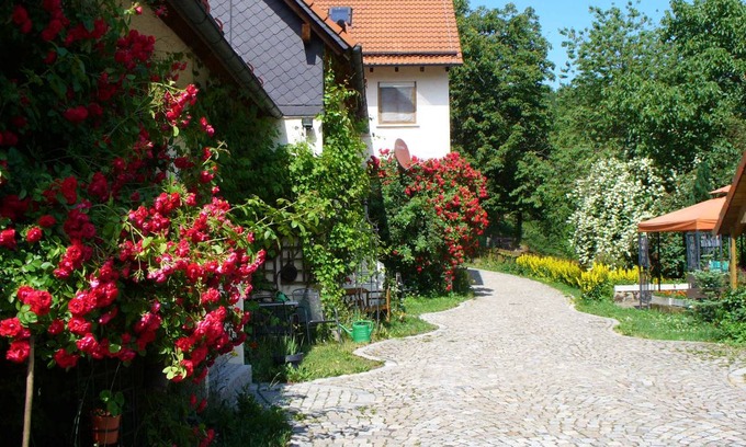 Marktrodach Apartment | 65 m² Apartment ∙ 2 bedrooms ∙ 4 guests