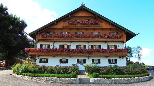 Wackersberg House | 65 m² Motel ∙ 2 bedrooms ∙ 5 guests