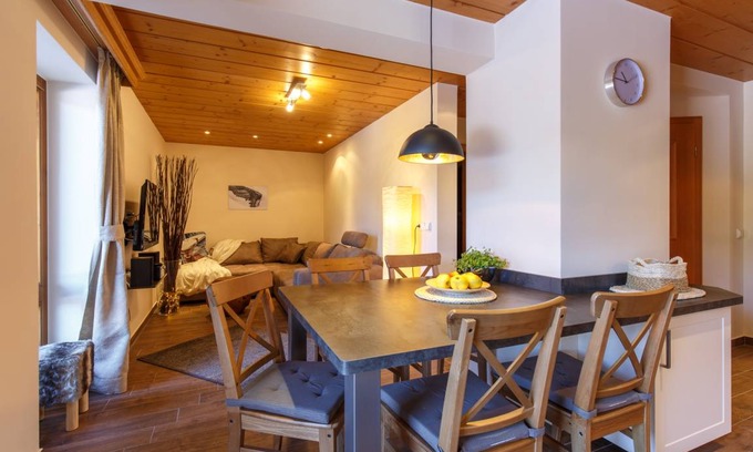 Sankt Valentin Apartment | 70 m² Apartment ∙ 2 bedrooms ∙ 4 guests
