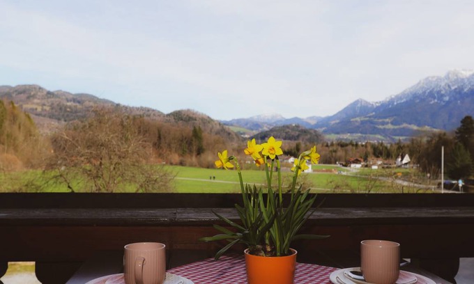 Oberaudorf Apartment | 70 m² Apartment ∙ 3 bedrooms ∙ 4 guests