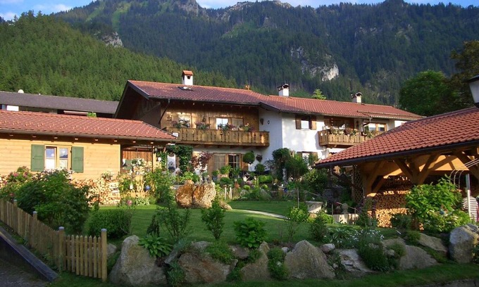 Oberammergau Apartment | 70 m² Apartment ∙ 1 bedroom ∙ 2 guests