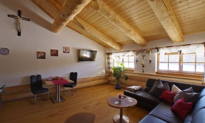 Untertraubenbach Apartment | 70 m² Apartment ∙ 1 bedroom ∙ 2 guests