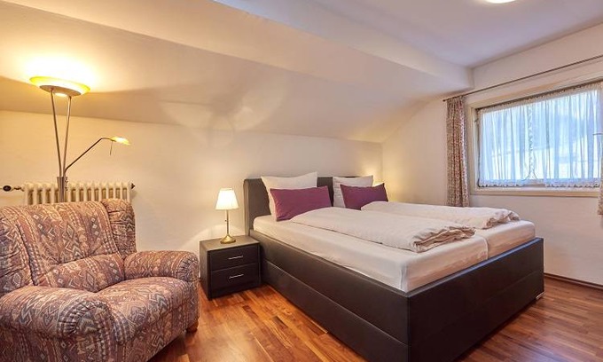Entfelden Apartment | 70 m² Apartment ∙ 2 bedrooms ∙ 4 guests