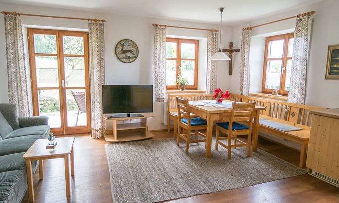 Chamerau Apartment | 70 m² Apartment ∙ 2 bedrooms ∙ 4 guests
