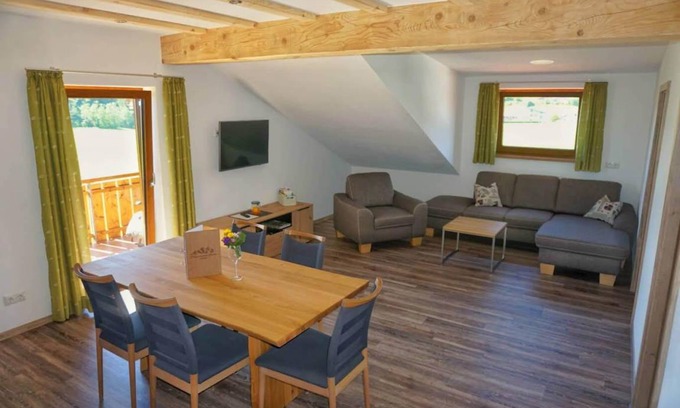 Hopferau Apartment | 70 m² Apartment ∙ 2 bedrooms ∙ 5 guests