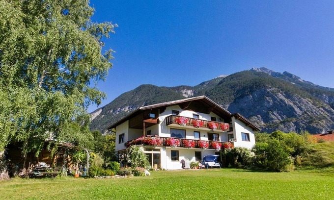 Nassereith Apartment | 70 m² Apartment ∙ 2 bedrooms ∙ 4 guests