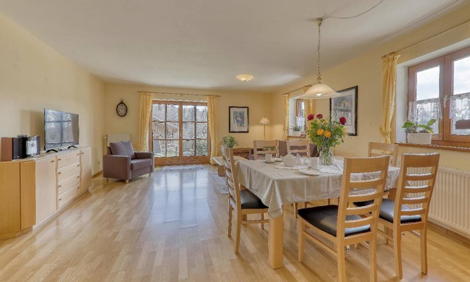 Spiegelau Apartment | 73 m² Apartment ∙ 2 bedrooms ∙ 6 guests