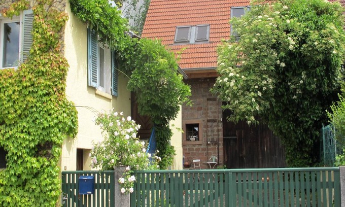 Straßbessenbach Apartment | 75 m² Apartment ∙ 1 bedroom ∙ 2 guests