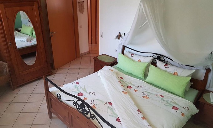 Simmershofen Apartment | 75 m² Apartment ∙ 2 bedrooms ∙ 4 guests