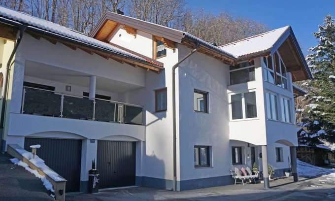 Wenns Apartment | 75 m² Apartment ∙ 2 bedrooms ∙ 4 guests