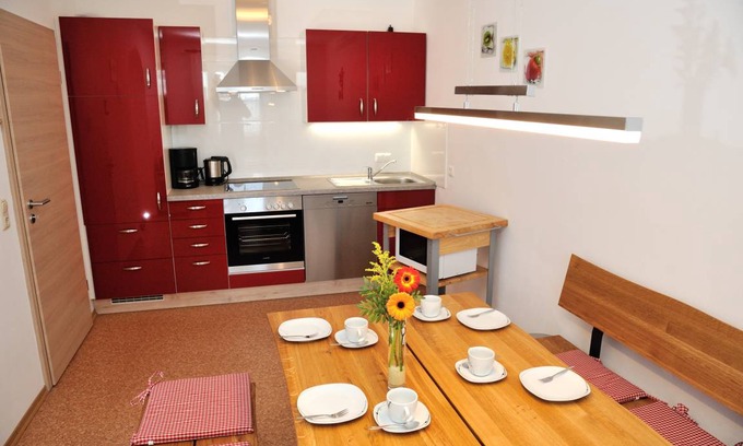 Riedenburg Apartment | 75 m² Apartment ∙ 2 bedrooms ∙ 4 guests