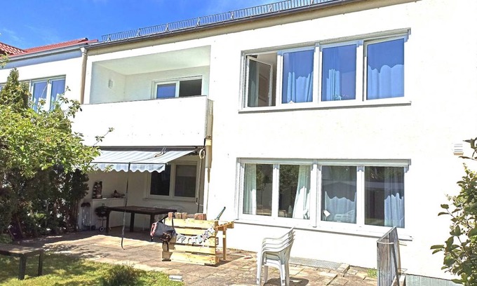 Munchen District Apartment | 75 m² Apartment ∙ 3 bedrooms ∙ 4 guests