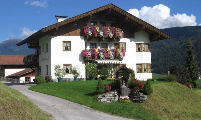 Telfes im Stubai Apartment | 75 m² Apartment ∙ 3 guests