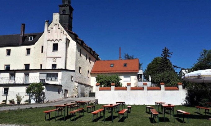 Regensburg Apartment | 75 m² Apartment ∙ 2 bedrooms ∙ 3 guests