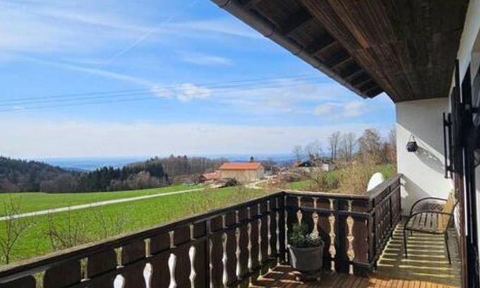 Deggendorf Apartment | 75 m² Apartment ∙ 3 bedrooms ∙ 5 guests