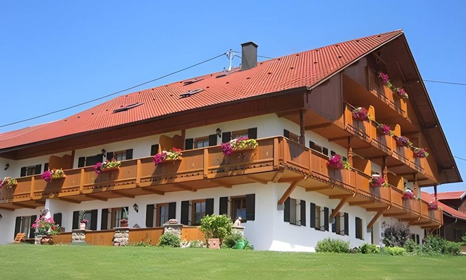 Hopfen am See Hotel | 75 m² Hotel ∙ 127 guests
