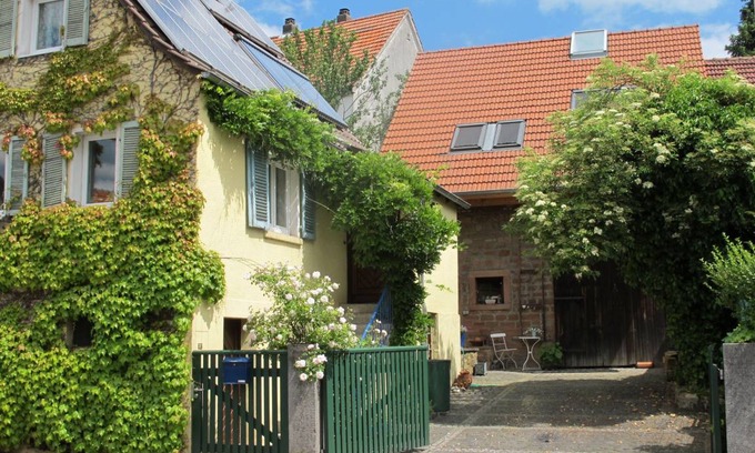 Straßbessenbach House | 75 m² House ∙ 1 bedroom ∙ 2 guests