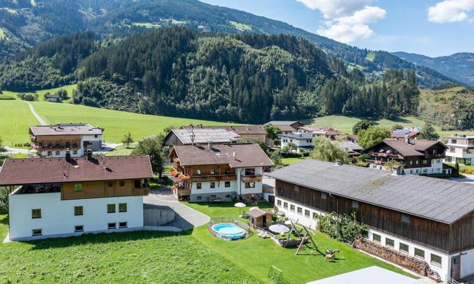 Zillertal Apartment | 80 m² Apartment ∙ 2 bedrooms ∙ 5 guests