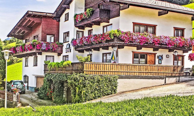 Schwaz Apartment | 80 m² Apartment ∙ 2 bedrooms ∙ 5 guests