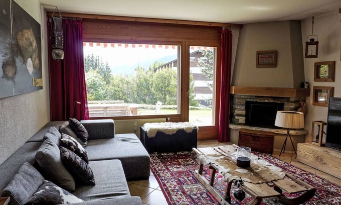 Lens Apartment | 80 m² Apartment ∙ 2 bedrooms ∙ 4 guests