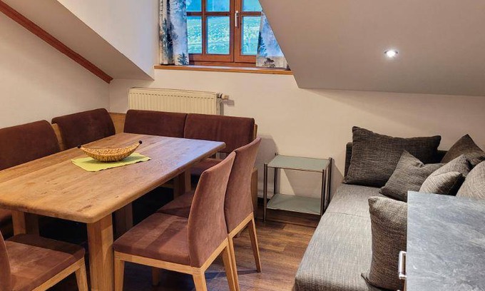 Maibrunn Apartment | 80 m² Apartment ∙ 3 bedrooms ∙ 6 guests