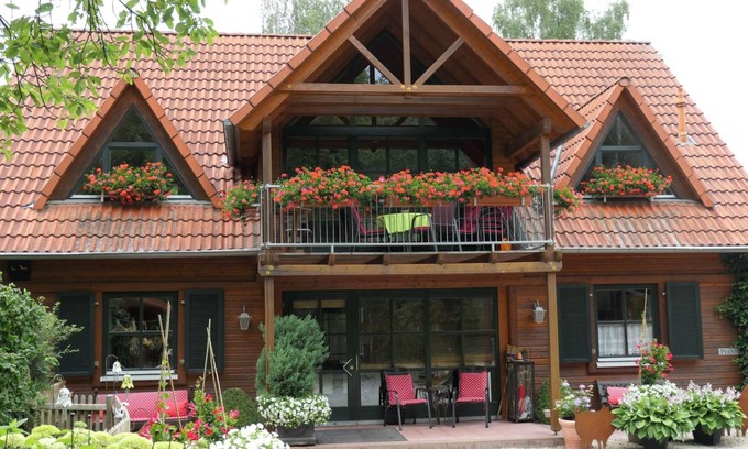 Pegnitz Apartment | 80 m² Apartment ∙ 4 bedrooms ∙ 8 guests