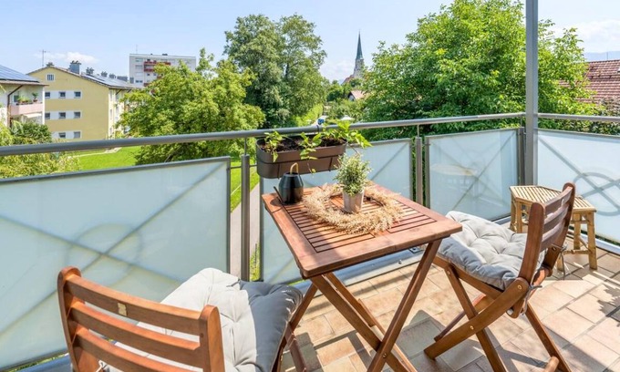 Freilassing Apartment | 80 m² Apartment ∙ 2 bedrooms ∙ 8 guests