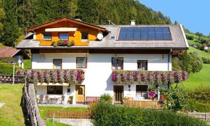Neustift Im Stubaital Apartment | 80 m² Apartment ∙ 2 bedrooms ∙ 5 guests