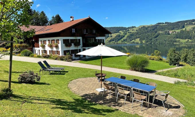 Immenstadt im Allgaeu Apartment | 85 m² Apartment ∙ 2 bedrooms ∙ 5 guests