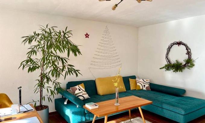 Alt-Moosach Apartment | 85 m² Apartment ∙ 2 bedrooms ∙ 3 guests