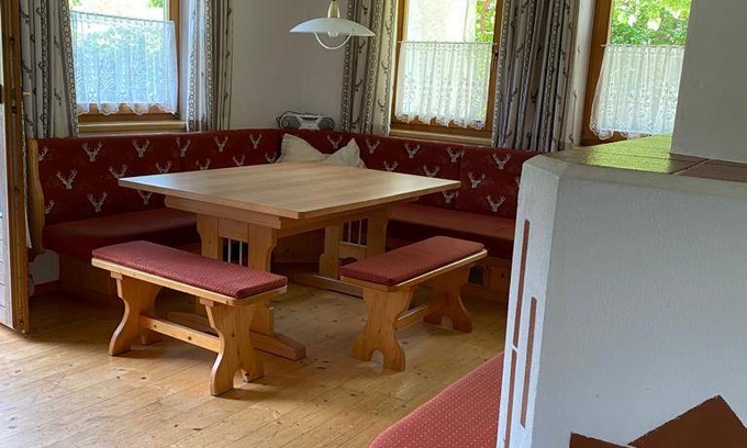 Muhlthal Apartment | 85 m² Apartment ∙ 2 bedrooms ∙ 5 guests
