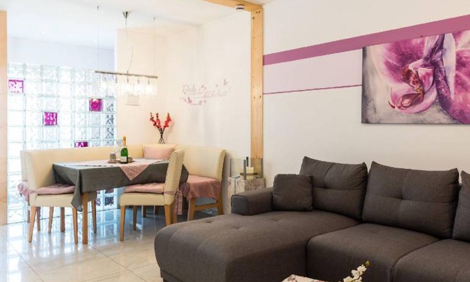 Arnbruck Apartment | 85 m² Apartment ∙ 2 bedrooms ∙ 4 guests